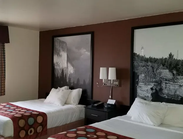 Super 8 by Wyndham Ashland hotel detail image 3