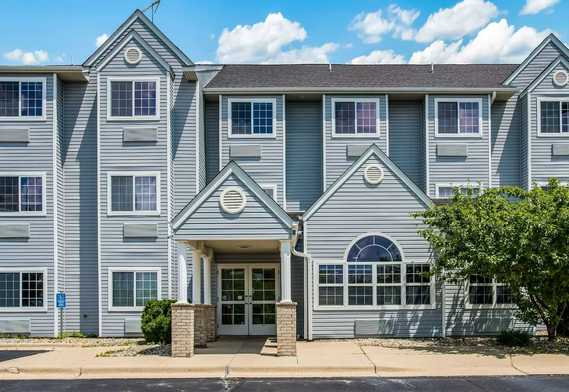 Quality Inn Owatonna Near Medical Center hotel hero