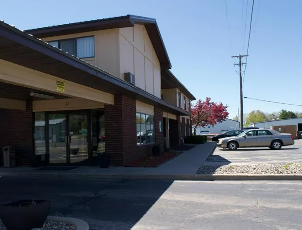 AmeriVu Inn & Suites hotel detail image 3