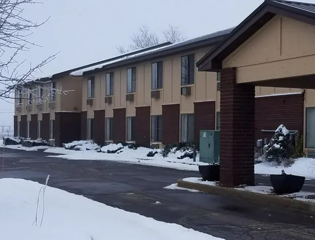 AmeriVu Inn & Suites hotel detail image 4