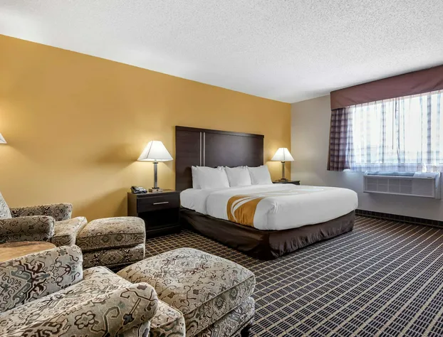 Quality Inn & Suites Warren hotel detail image 4