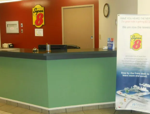 Super 8 by Wyndham Salmon hotel detail image 2