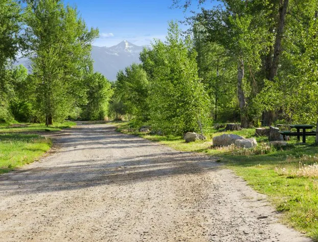 Super 8 by Wyndham Salmon hotel detail image 1