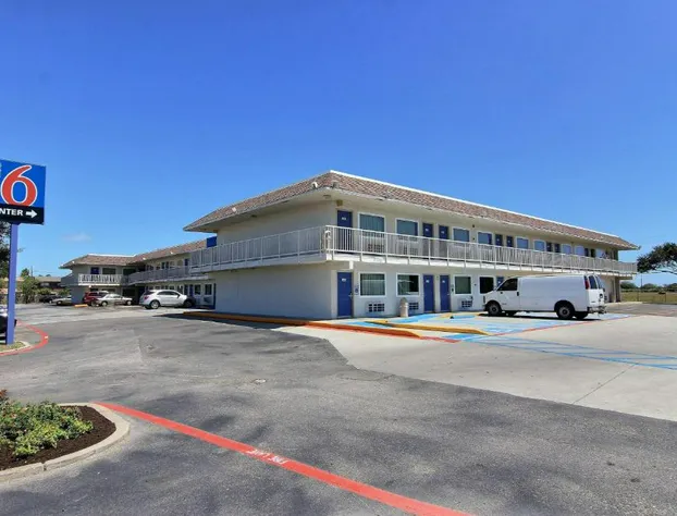 Motel 6 Corpus Christi, TX - East - North Padre Island hotel detail image 4