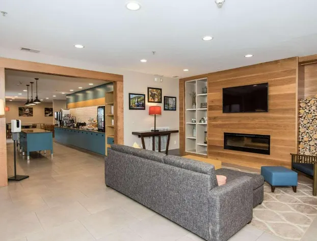 Country Inn & Suites by Radisson, Lehighton (Jim Thorpe), PA hotel detail image 3