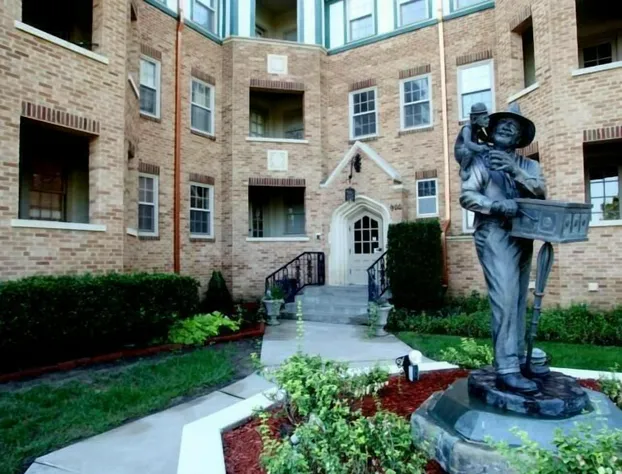 Senate Luxury Suites hotel detail image 1