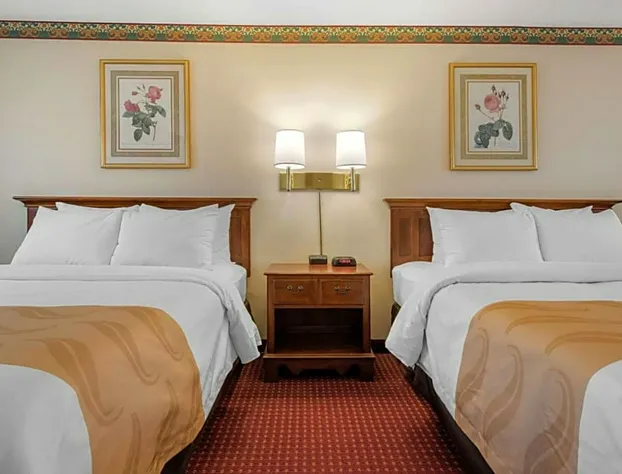 Quality Inn Breeze Manor hotel detail image 2