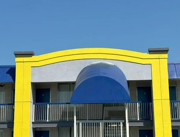 Days Inn by Wyndham Salina South hotel detail image 3