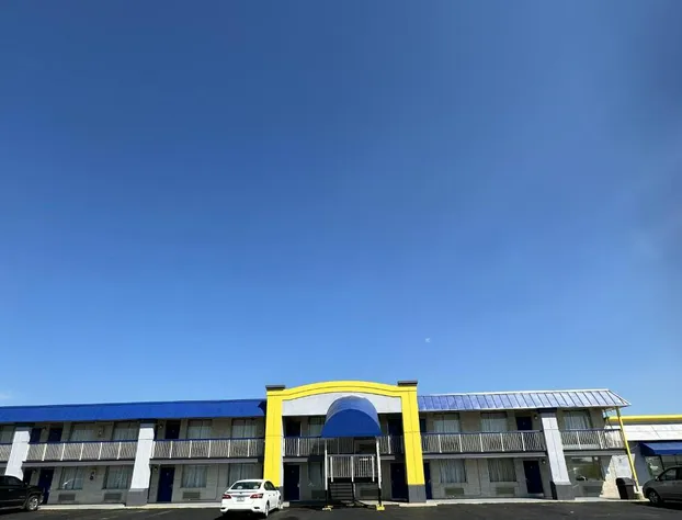 Days Inn by Wyndham Salina South hotel detail image 4