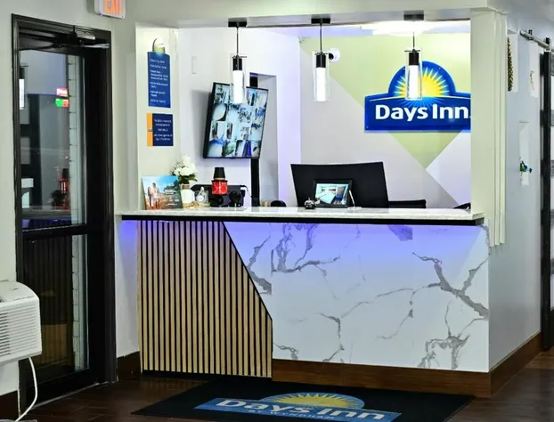 Days Inn by Wyndham Salina I-70 hotel detail image 4