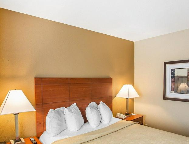 Quality Inn & Suites Mt. Juliet hotel detail image 1