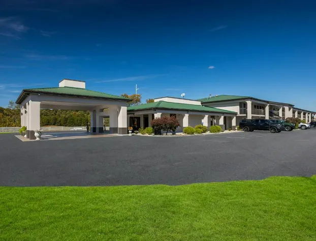 Quality Inn Dandridge hotel detail image 4