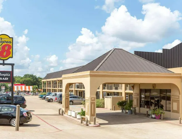 Super 8 by Wyndham Longview/North hotel detail image 3