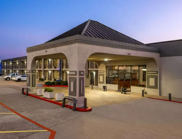 Super 8 by Wyndham Longview/North hotel detail image 4