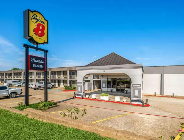 Super 8 by Wyndham Longview/North hotel detail image 1