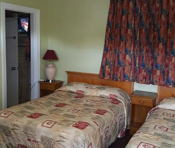 Maples Motel hotel detail image 2