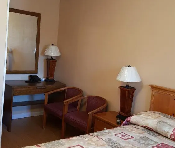 Maples Motel hotel detail image 3