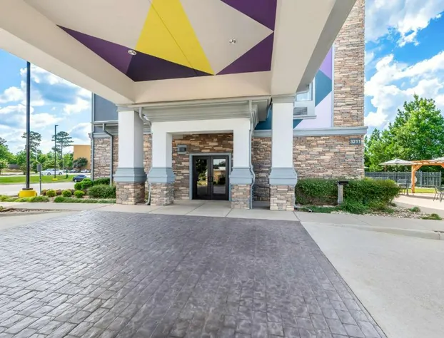 Spark by Hilton Longview hotel detail image 3