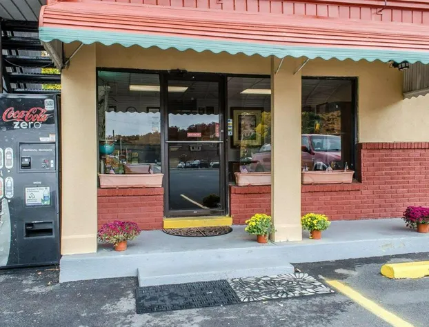 Econo Lodge Frackville hotel detail image 2