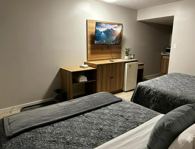 Quesnel Inn hotel detail image 3