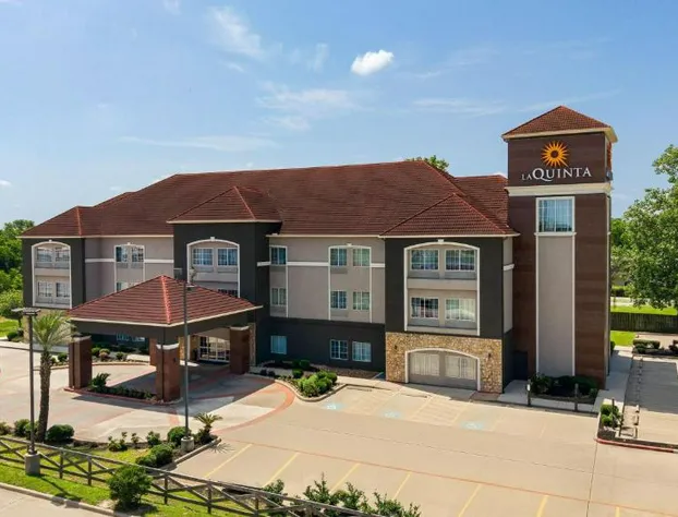 La Quinta Inn & Suites by Wyndham-Brookshire-West Katy hotel detail image 2