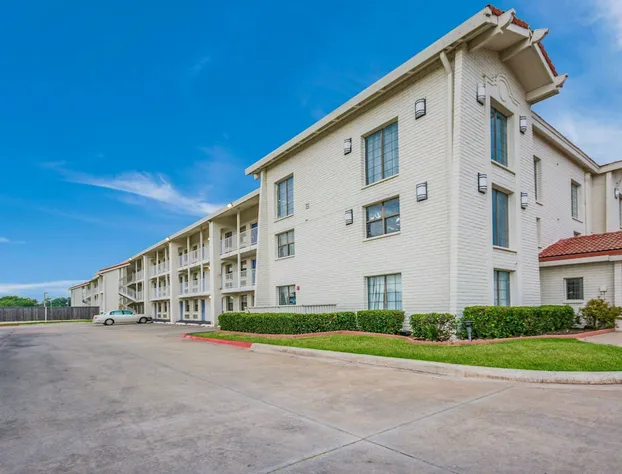 Econo Lodge hotel detail image 1