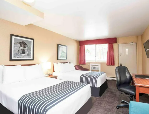 Sandman Inn Princeton hotel detail image 3