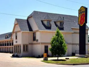 Super 8 by Wyndham Enid hotel detail image 2