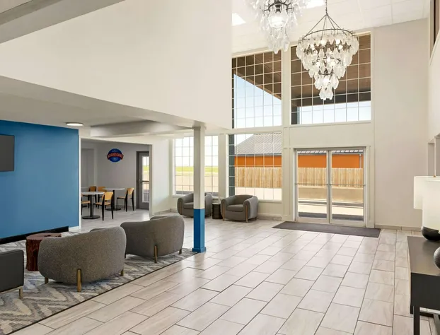 Baymont by Wyndham Blackwell I-35 hotel detail image 4