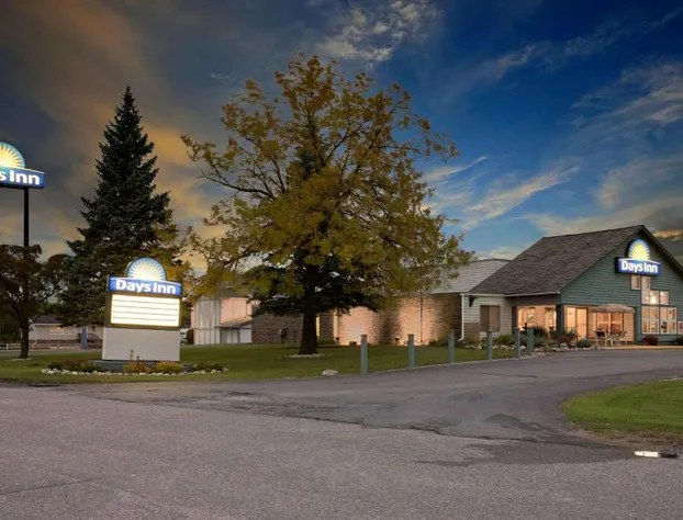 Days Inn by Wyndham International Falls hotel detail image 2