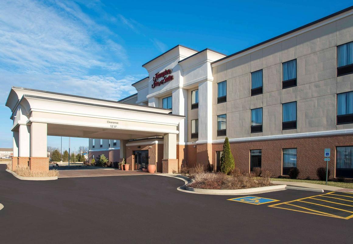 Hampton Inn & Suites Danville hotel hero