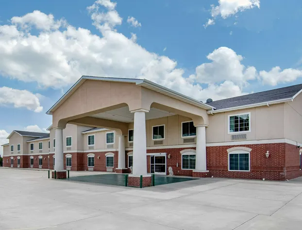 Quality Inn & Suites Clayton, NM hotel detail image 2