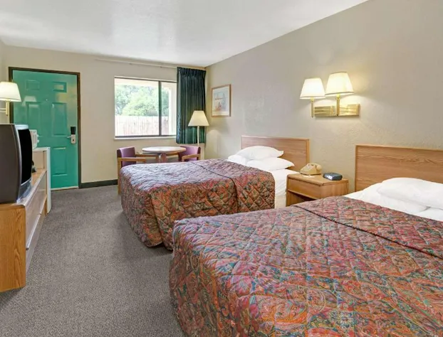 Days Inn by Wyndham Espanola hotel detail image 3