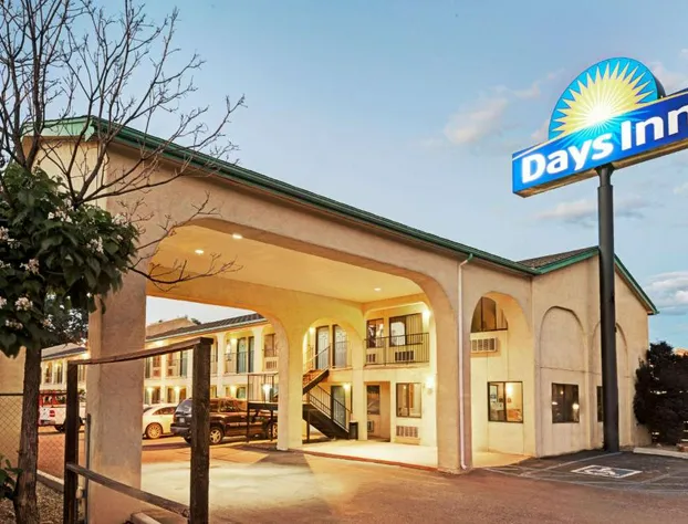 Days Inn by Wyndham Espanola hotel detail image 1