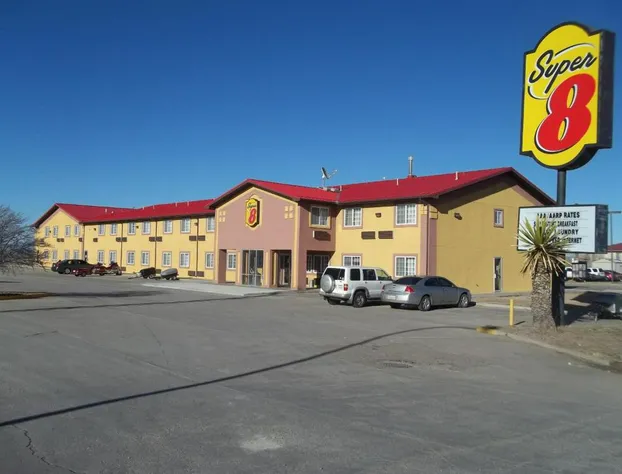 Super 8 by Wyndham Moriarty hotel detail image 1