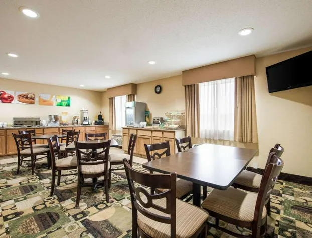 Quality Inn & Suites Menomonie hotel detail image 3