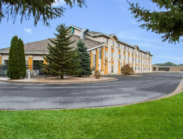 Quality Inn & Suites Menomonie hotel detail image 1