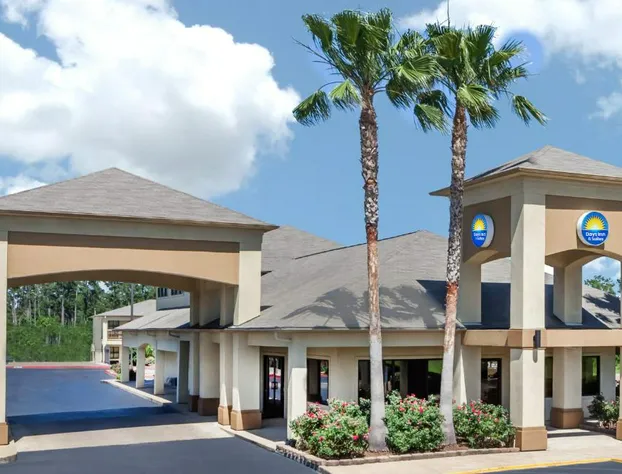 Days Inn & Suites by Wyndham Huntsville hotel detail image 2