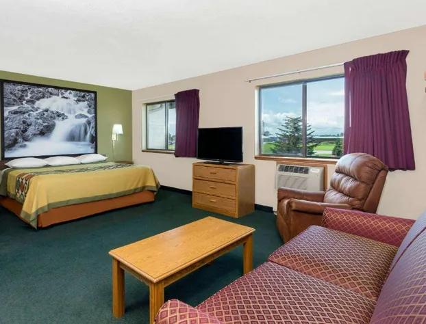 Super 8 by Wyndham Antigo hotel detail image 2