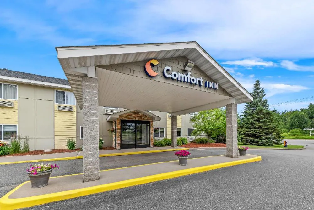 Comfort Inn Rhinelander hotel hero