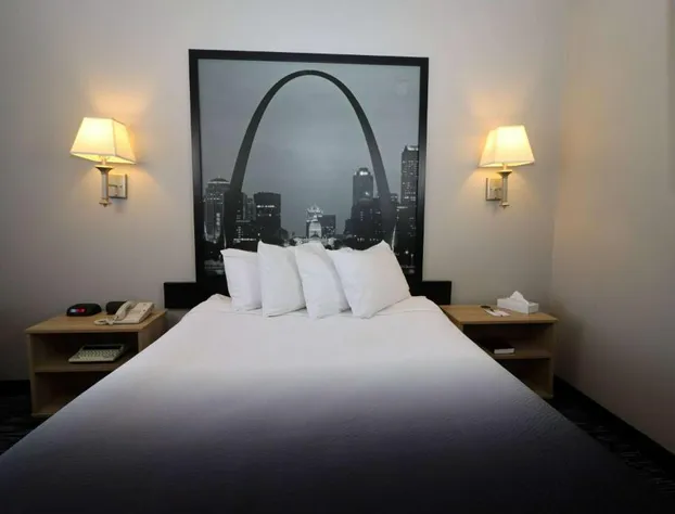 Super 8 by Wyndham Perryville hotel detail image 4