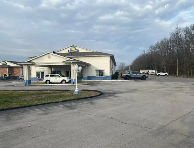 Days Inn by Wyndham Perryville hotel detail image 1