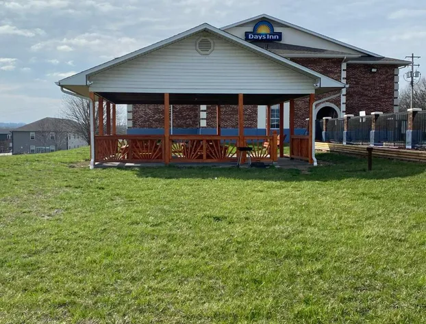 Days Inn by Wyndham Perryville hotel detail image 2