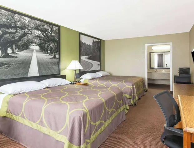 Super 8 by Wyndham Tallulah LA hotel detail image 4