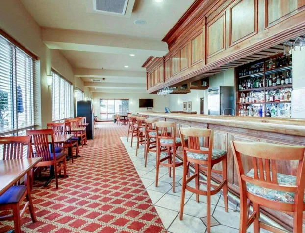 Clarion Suites Vidalia Riverfront hotel detail image 2