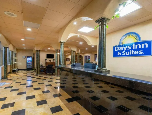 Days Inn & Suites by Wyndham Clovis hotel detail image 3