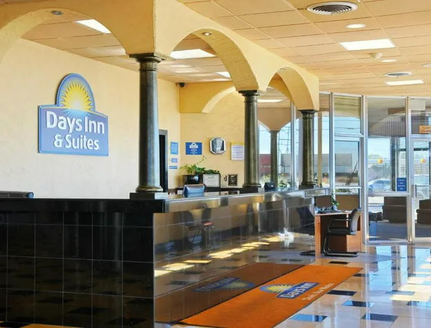 Days Inn & Suites by Wyndham Clovis hotel detail image 4
