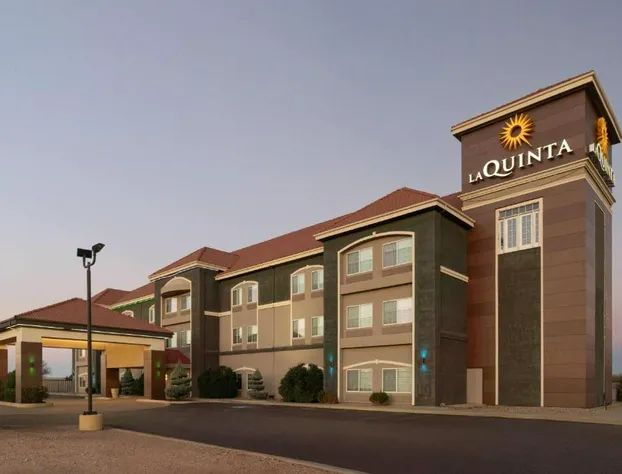 La Quinta Inn & Suites by Wyndham Tucumcari hotel detail image 1