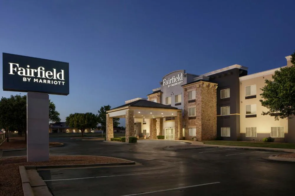 Fairfield Inn & Suites by Marriott Clovis hotel hero