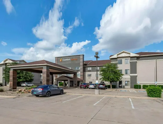 Comfort Suites Clovis North hotel detail image 4